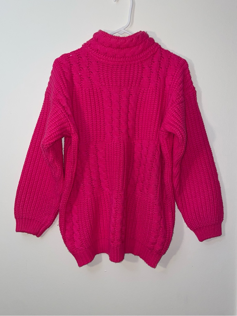 VTG 90s Bravo! Women’s Hot Pink Slouchy Chunky Cable Knit Mock Neck Sweater